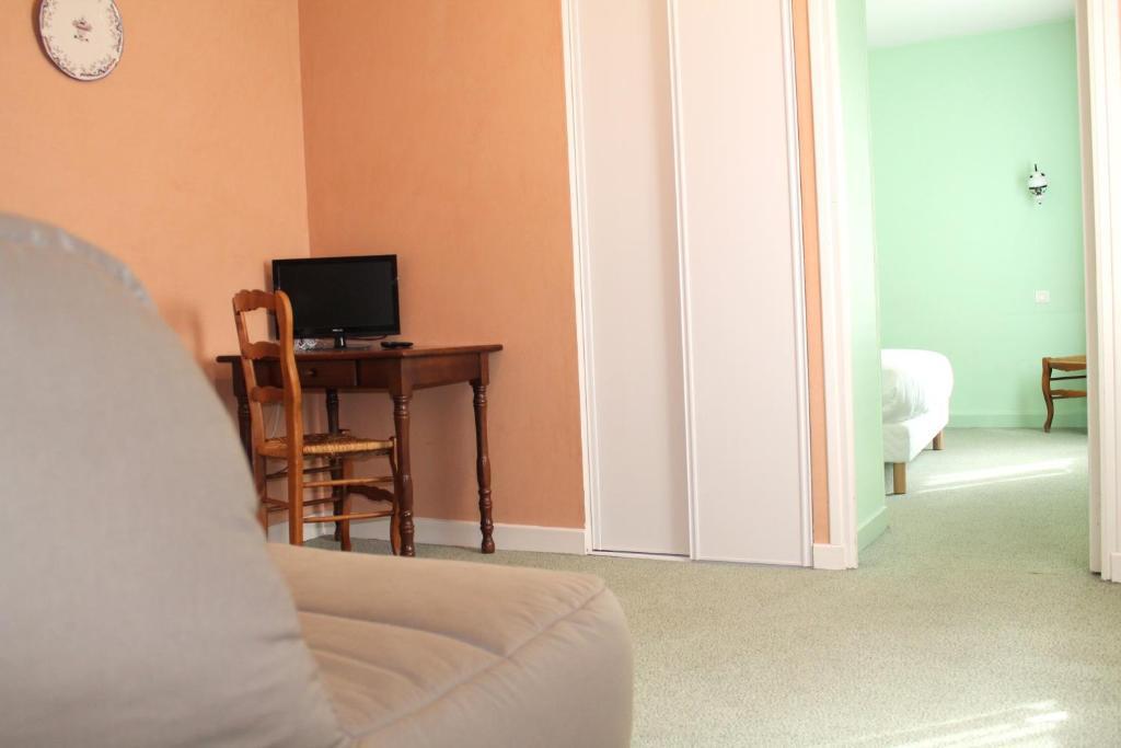 Le Chatel Royat Habitación foto